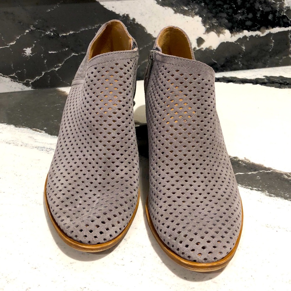 Lucky 🍀 Brand grey suede ankle booties  sz 7.5